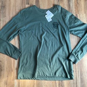 NWT Womens VANS Longsleeve